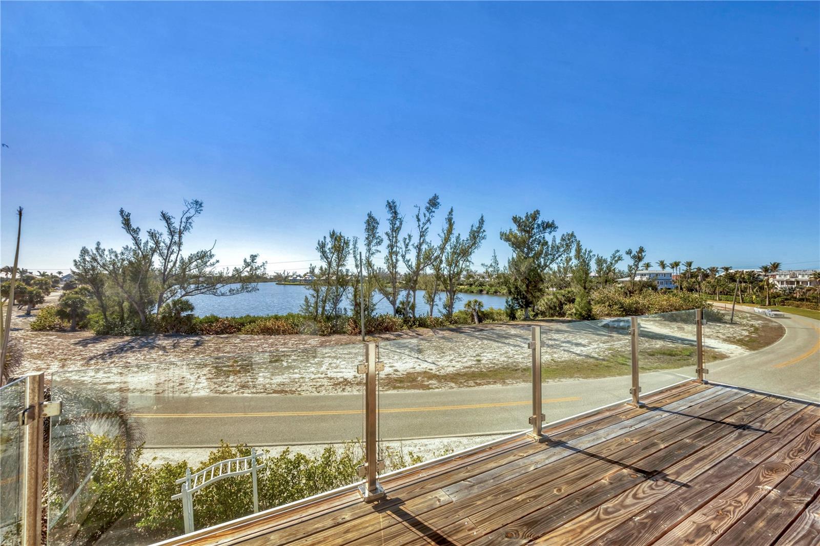 Image 34 of 55 For 16251 Sunset Pines Circle