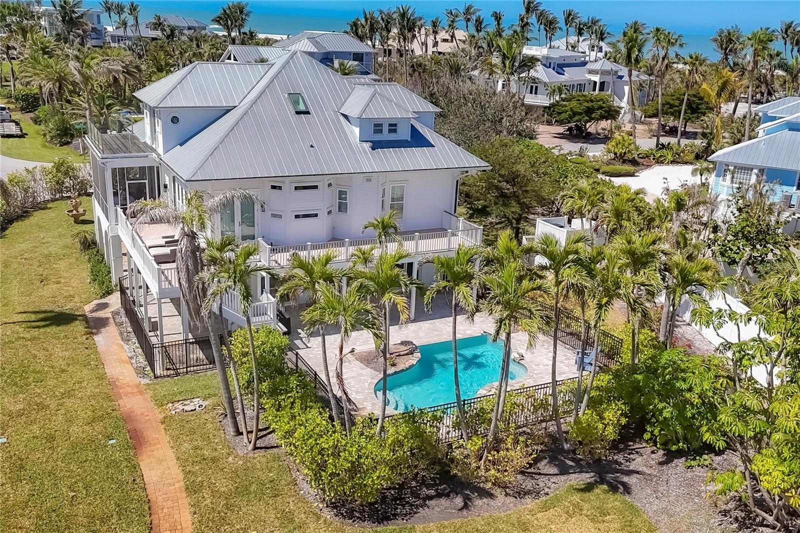 Image 4 of 55 For 16251 Sunset Pines Circle