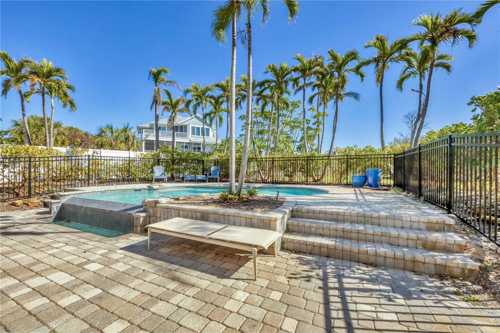 Image 43 of 55 For 16251 Sunset Pines Circle