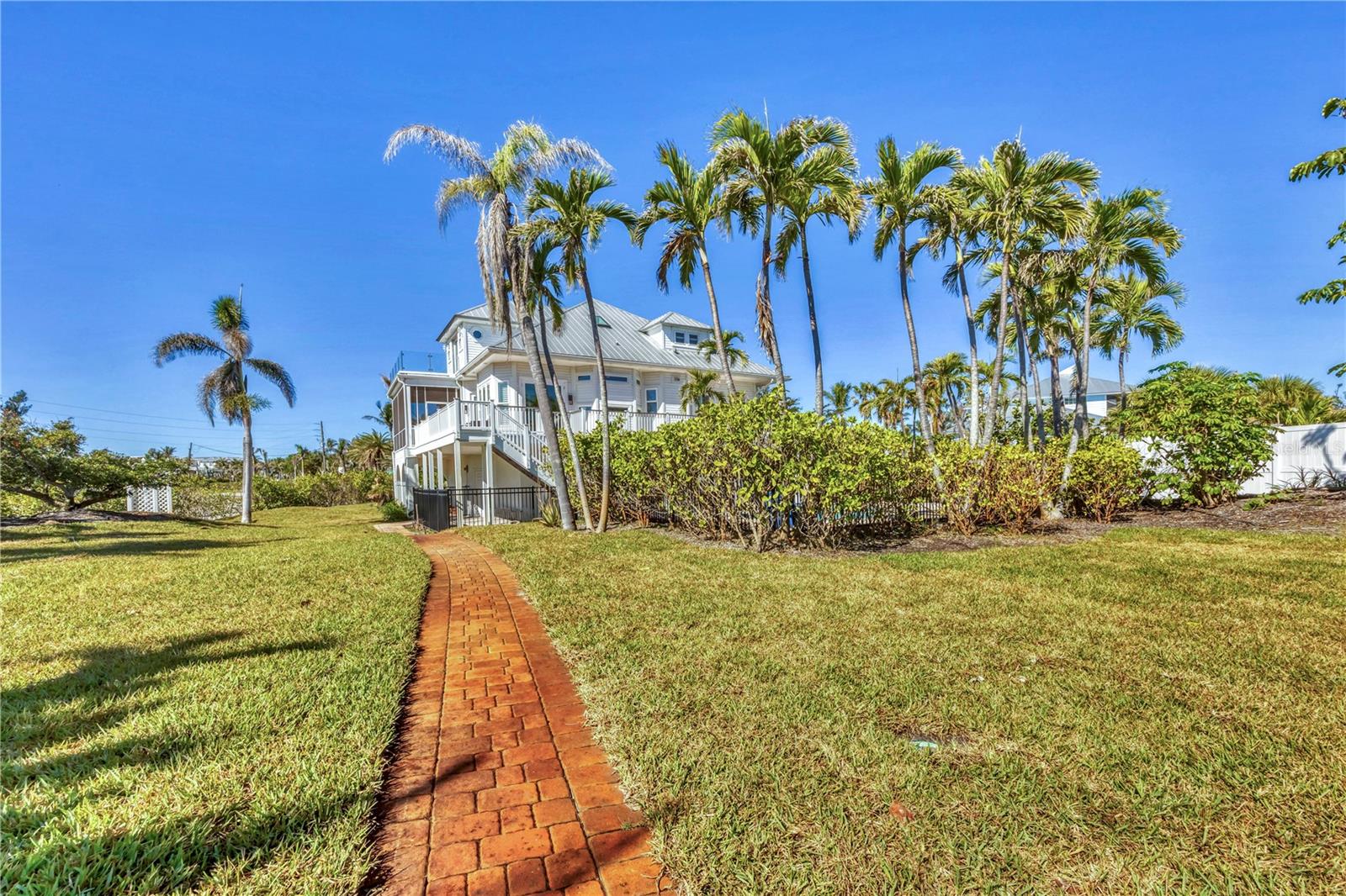 Image 46 of 55 For 16251 Sunset Pines Circle