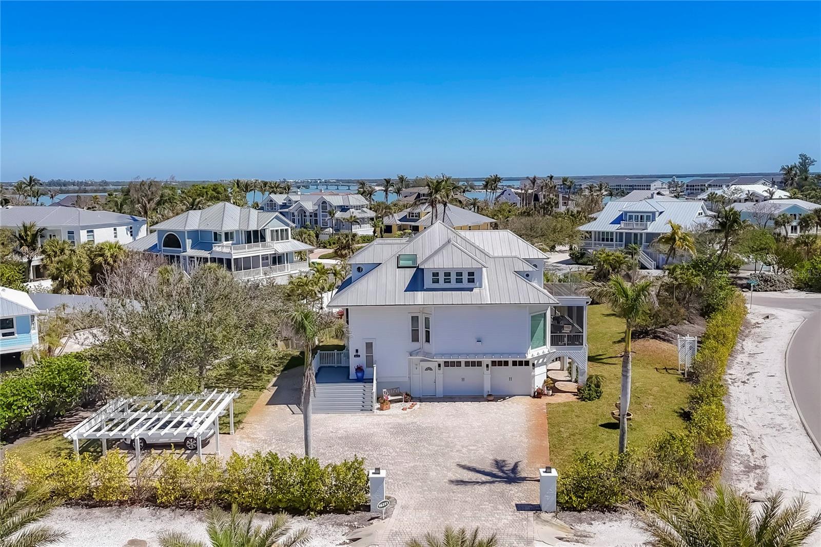 Image 7 of 55 For 16251 Sunset Pines Circle