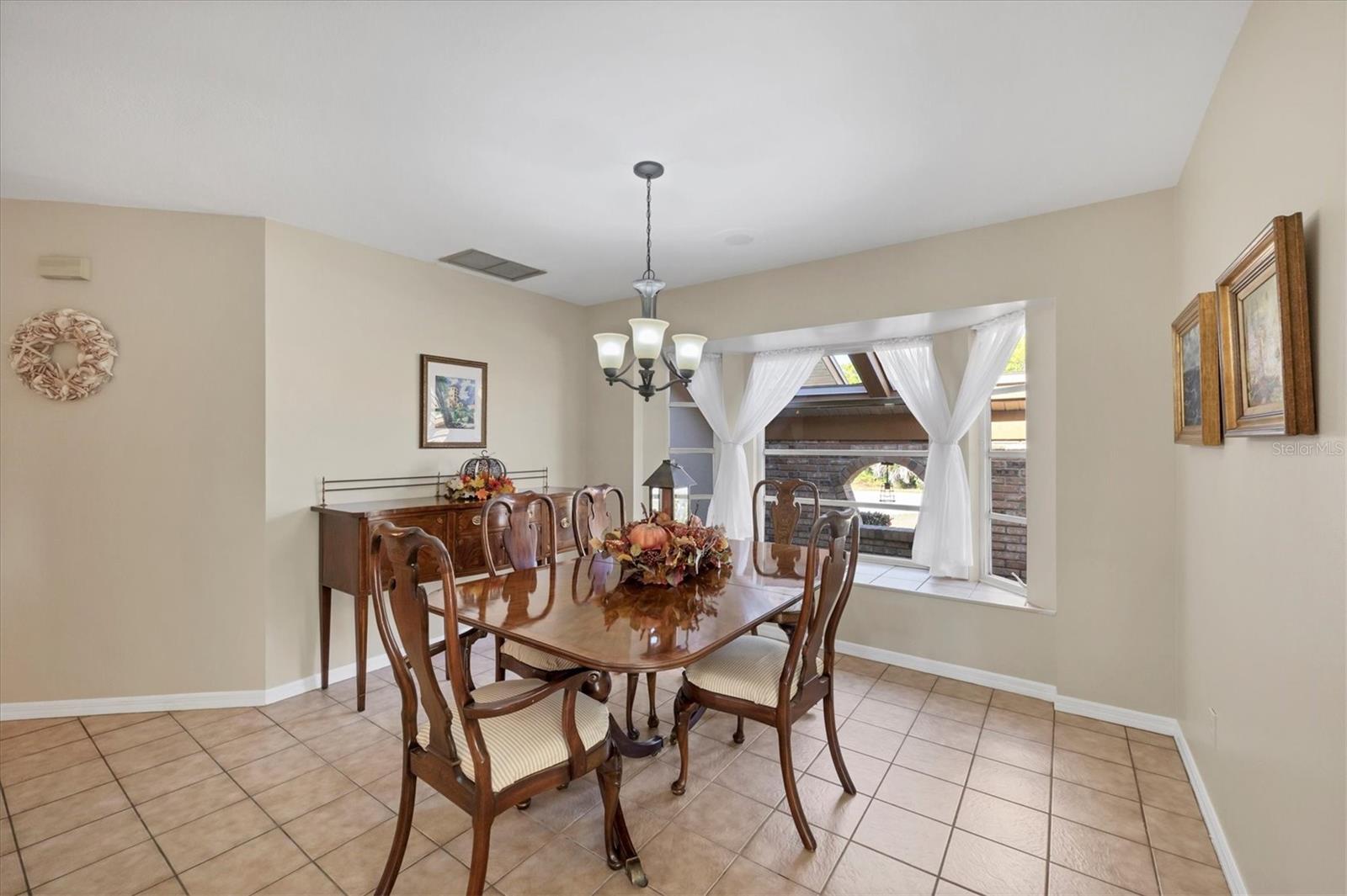 Image 17 of 55 For 2458 Herron Terrace