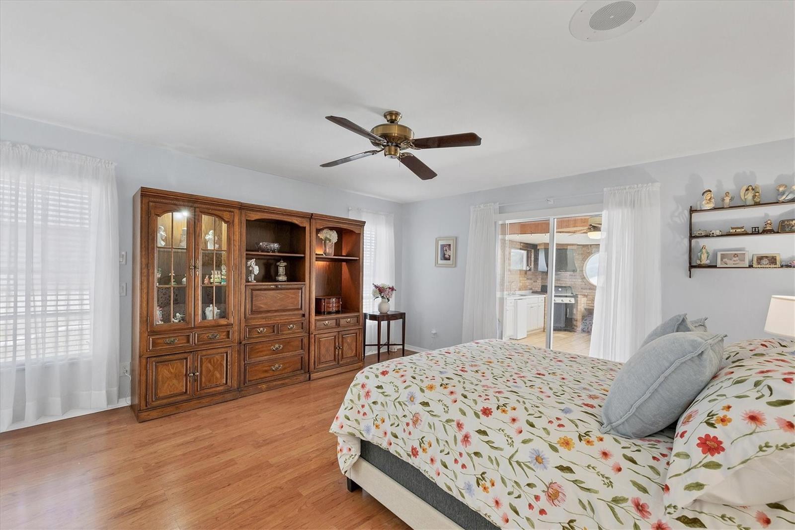 Image 18 of 55 For 2458 Herron Terrace