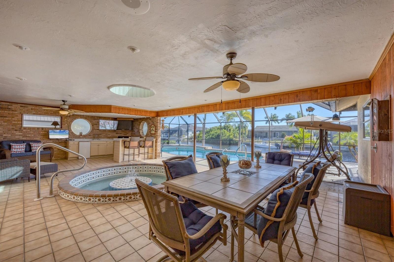 Image 28 of 55 For 2458 Herron Terrace