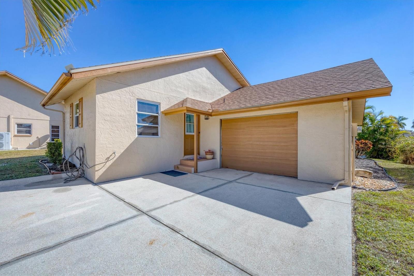 Image 38 of 55 For 2458 Herron Terrace