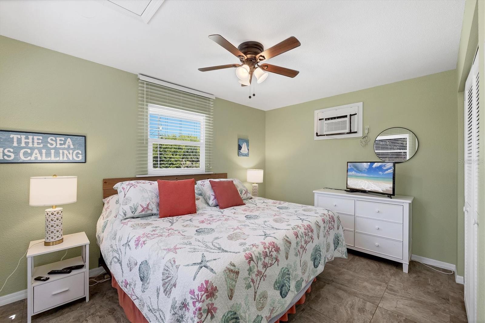 Image 42 of 55 For 2458 Herron Terrace