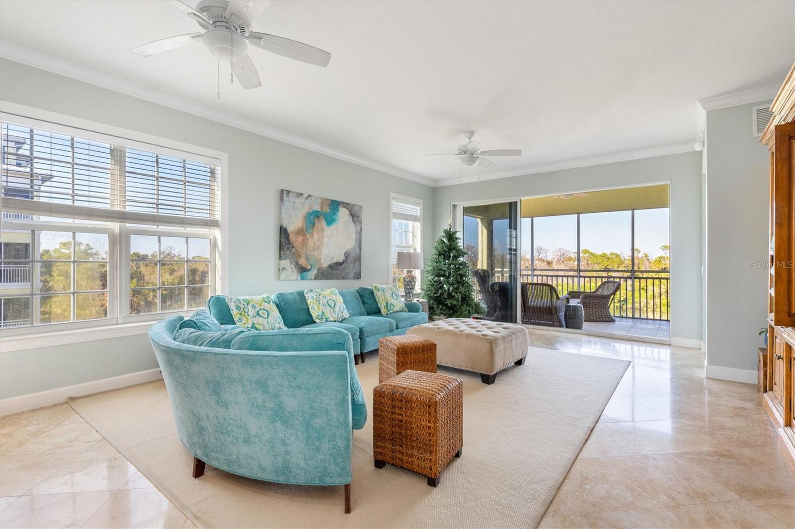 Image 12 of 55 For 10501 Amberjack Way 201