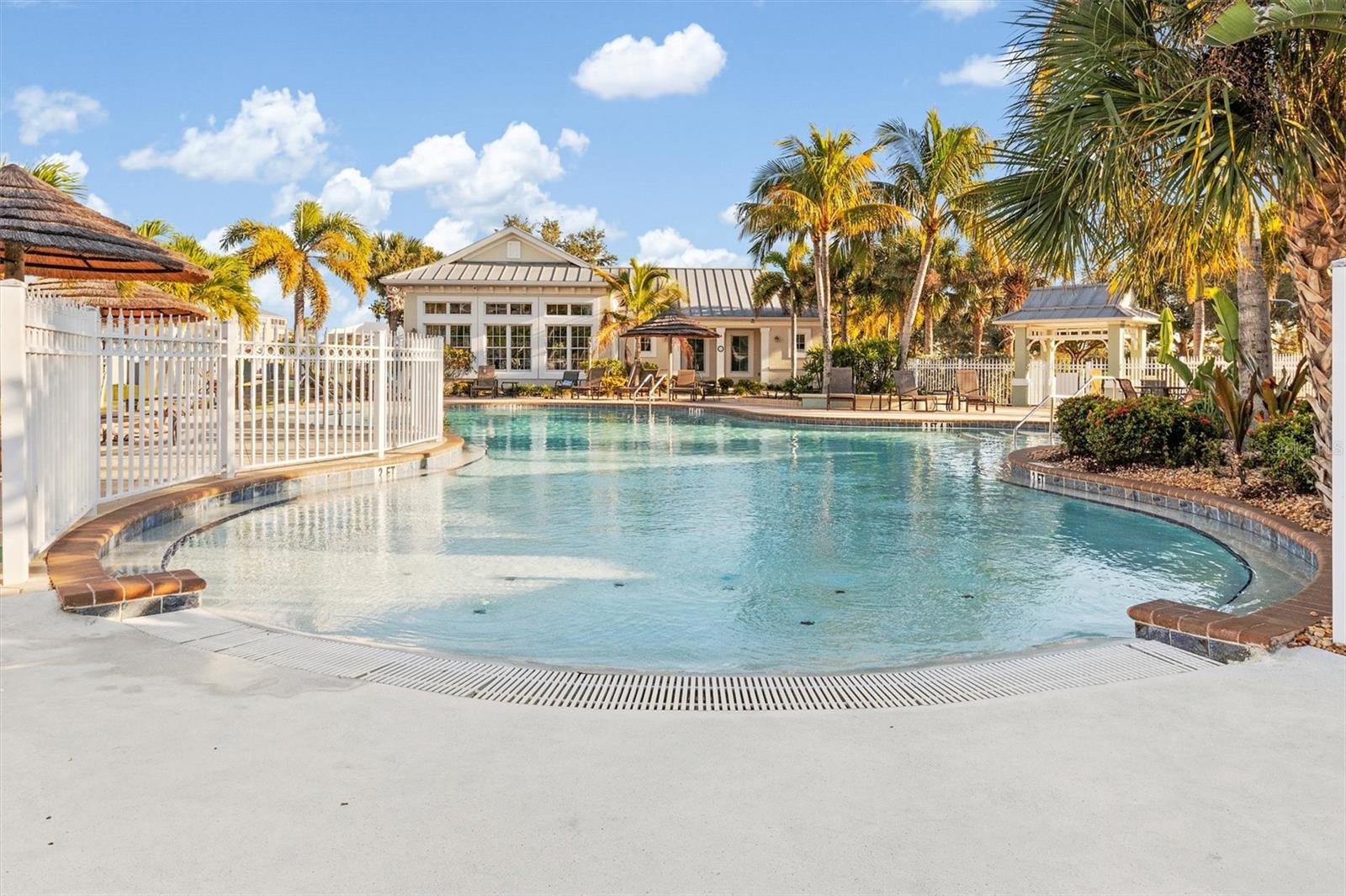 Image 47 of 55 For 10501 Amberjack Way 201