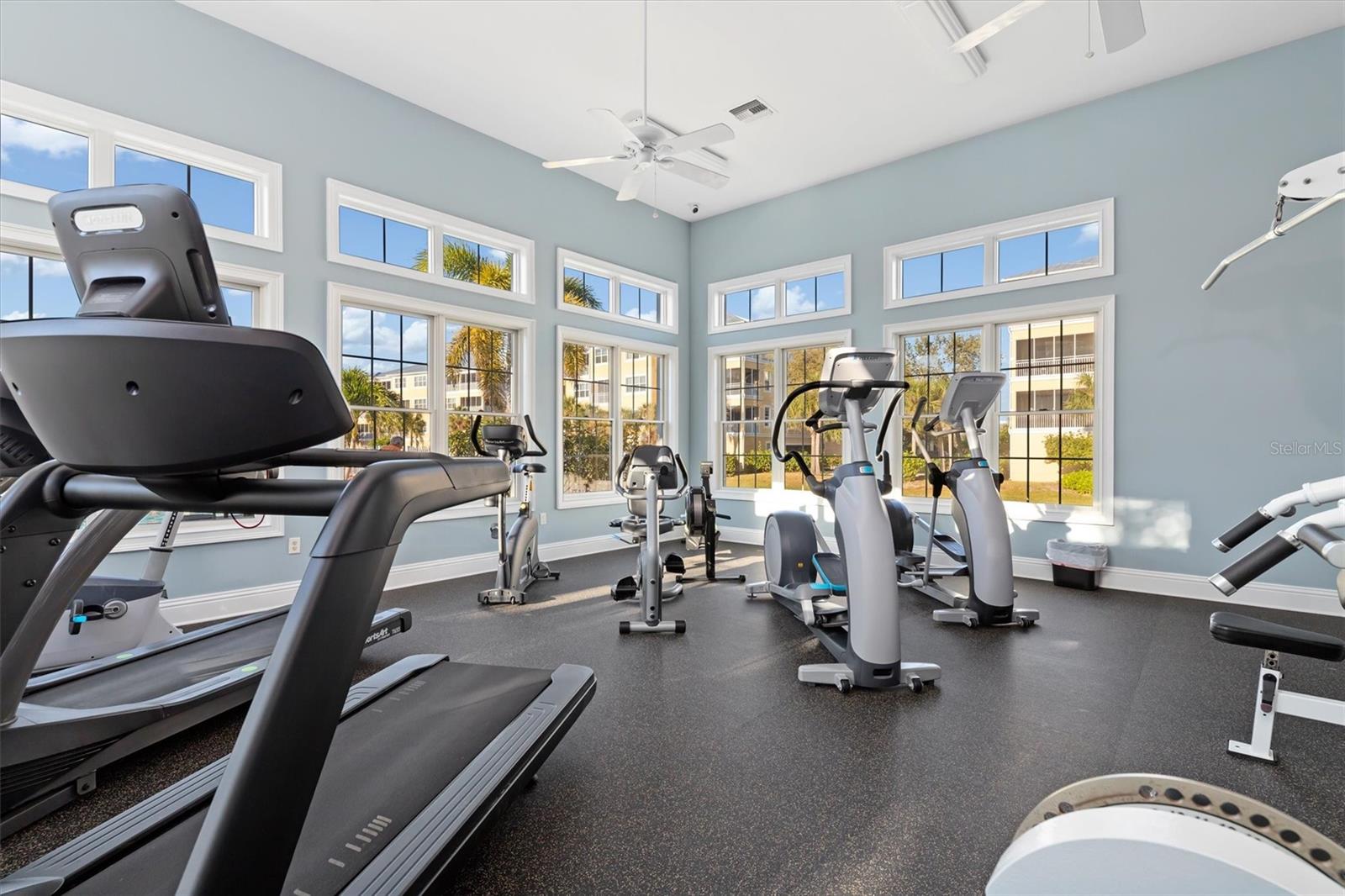 Image 50 of 55 For 10501 Amberjack Way 201