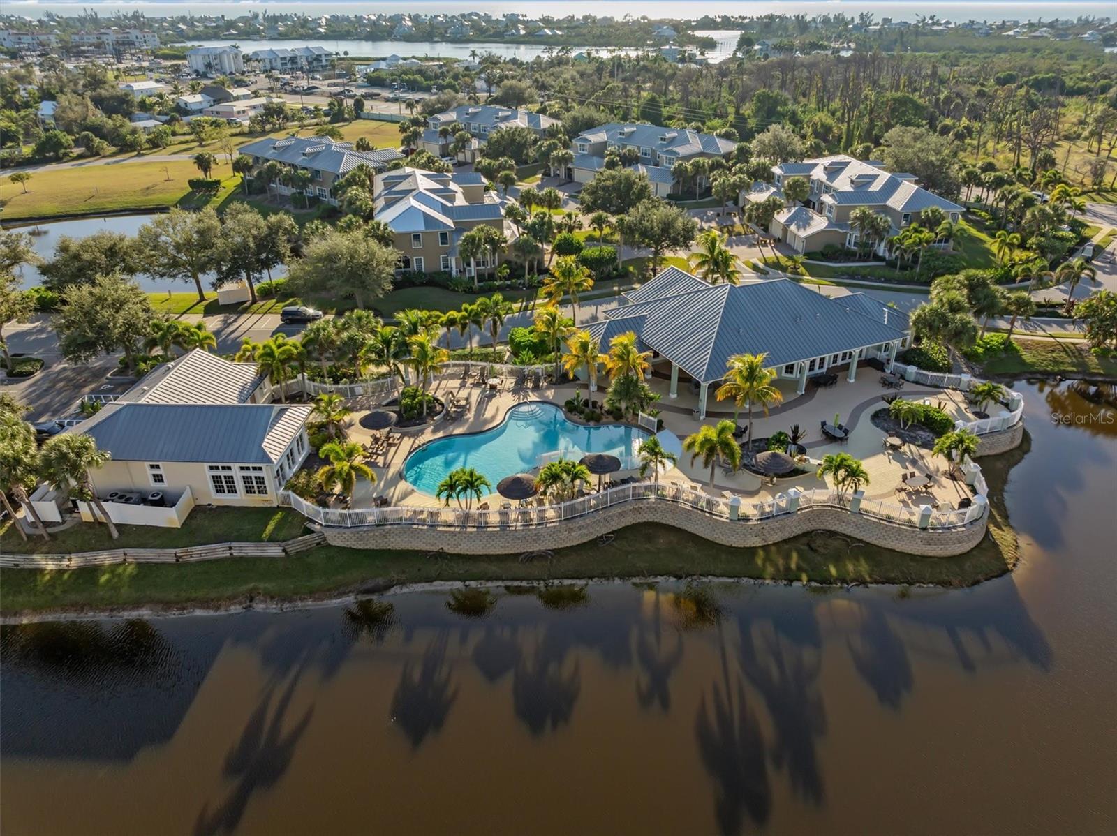 Image 54 of 55 For 10501 Amberjack Way 201