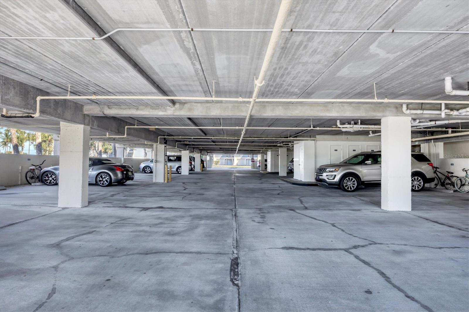 Image 36 of 44 For 1501 Beach Road 307