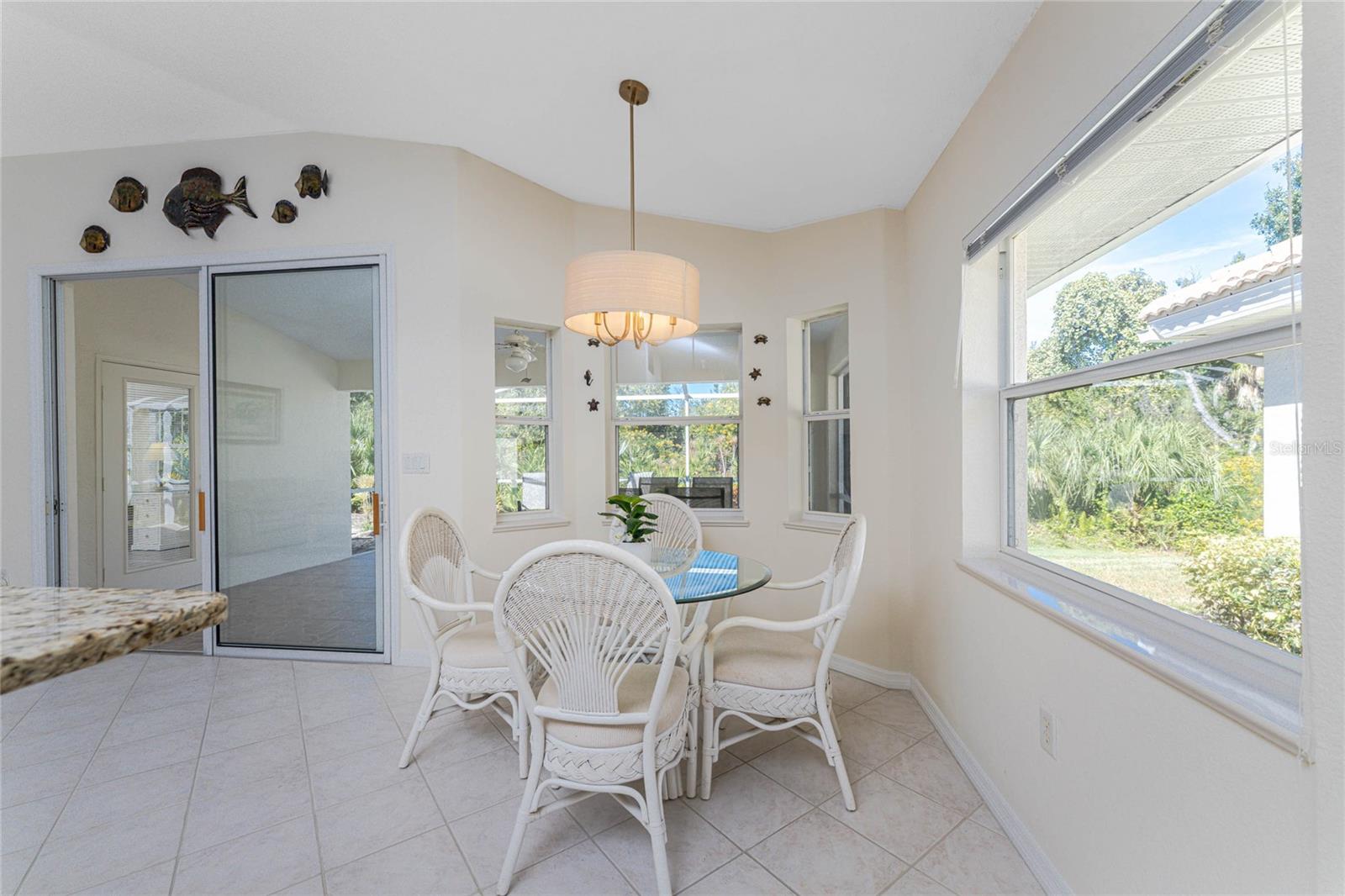 Image 22 of 62 For 8460 Gateway Court