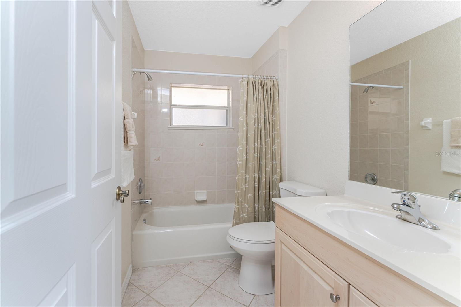 Image 33 of 62 For 8460 Gateway Court