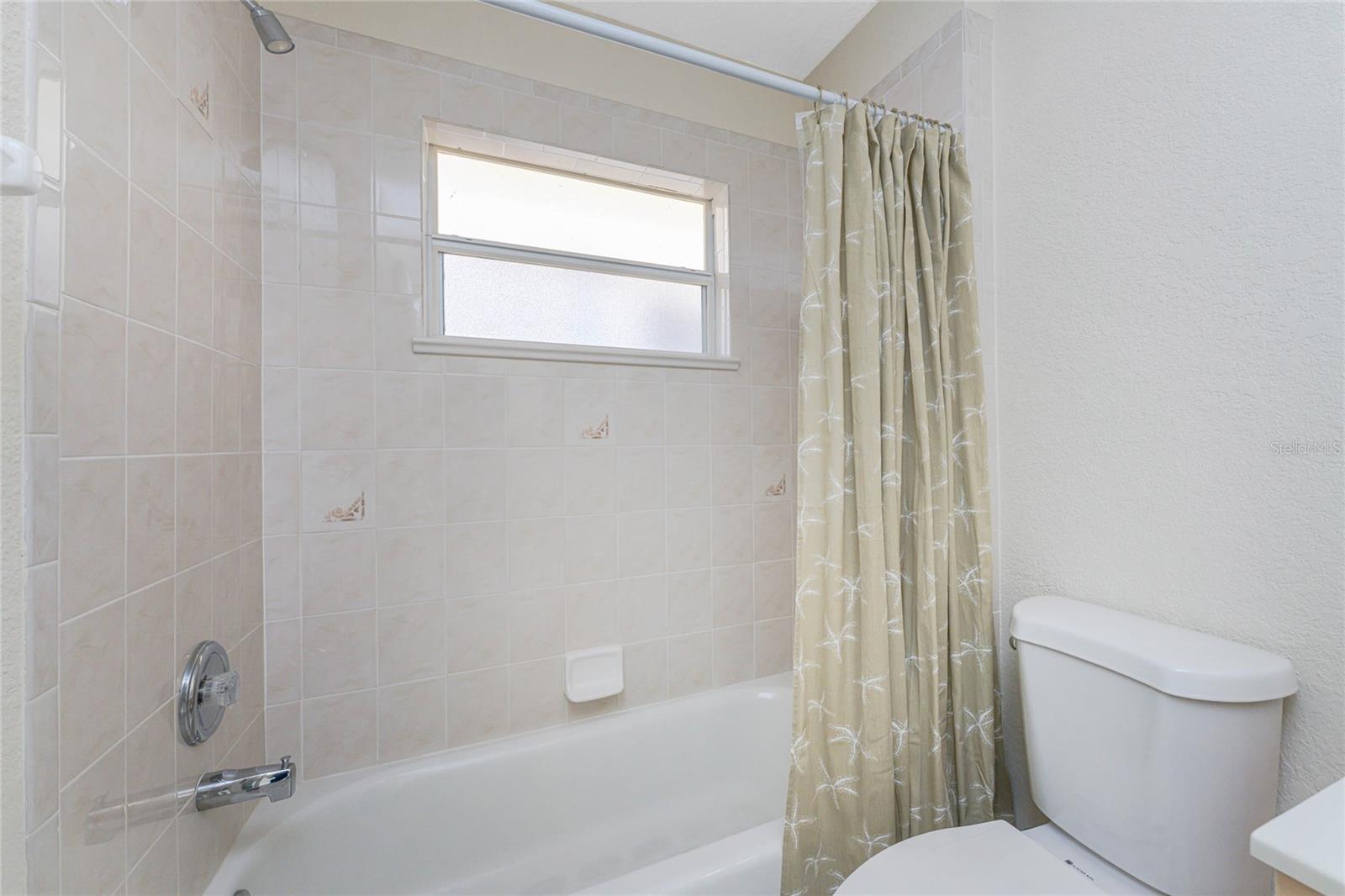 Image 34 of 62 For 8460 Gateway Court