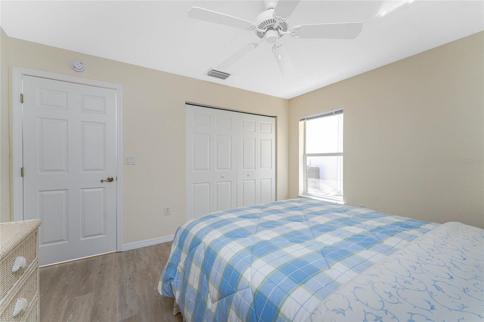 Image 37 of 62 For 8460 Gateway Court