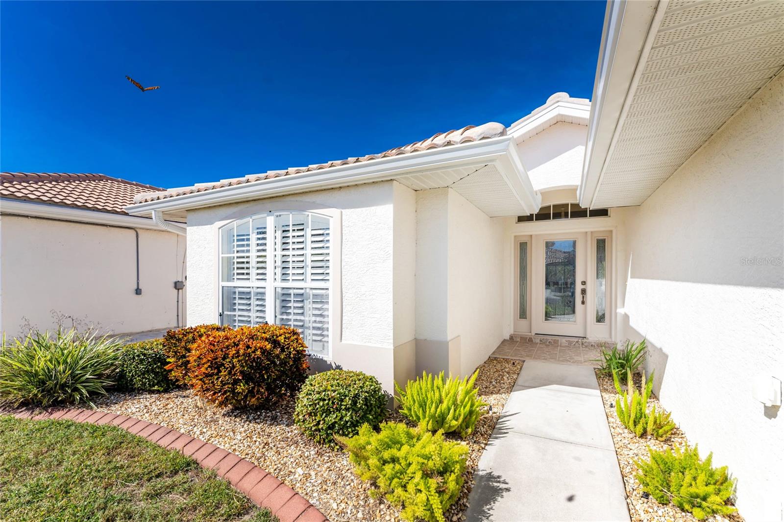 Image 8 of 62 For 8460 Gateway Court