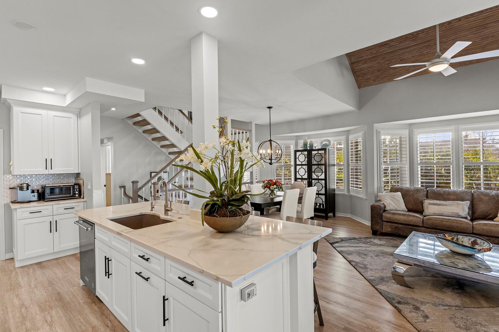 Image 15 of 47 For 17 Seawatch Drive