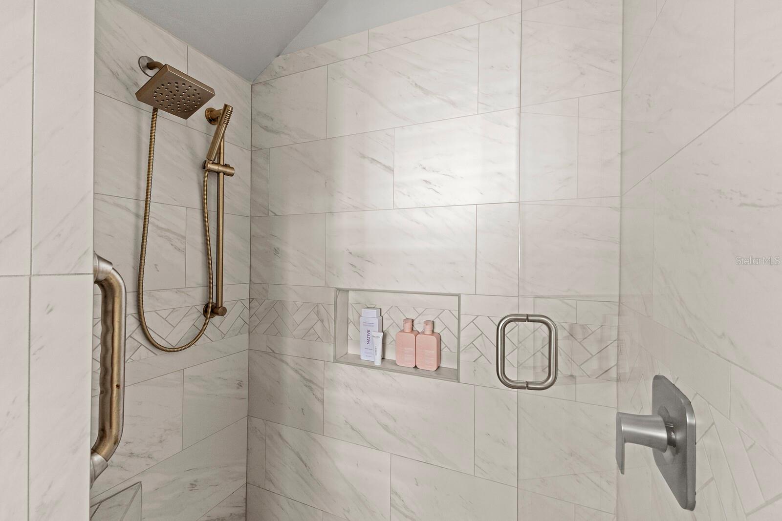 Image 33 of 47 For 17 Seawatch Drive