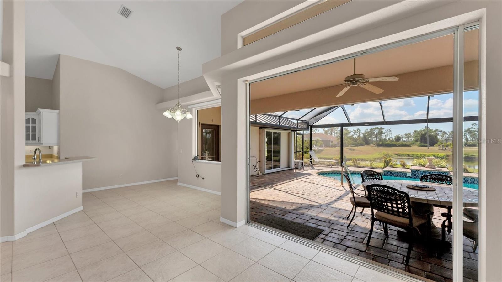 Image 11 of 67 For 646 Boundary Boulevard