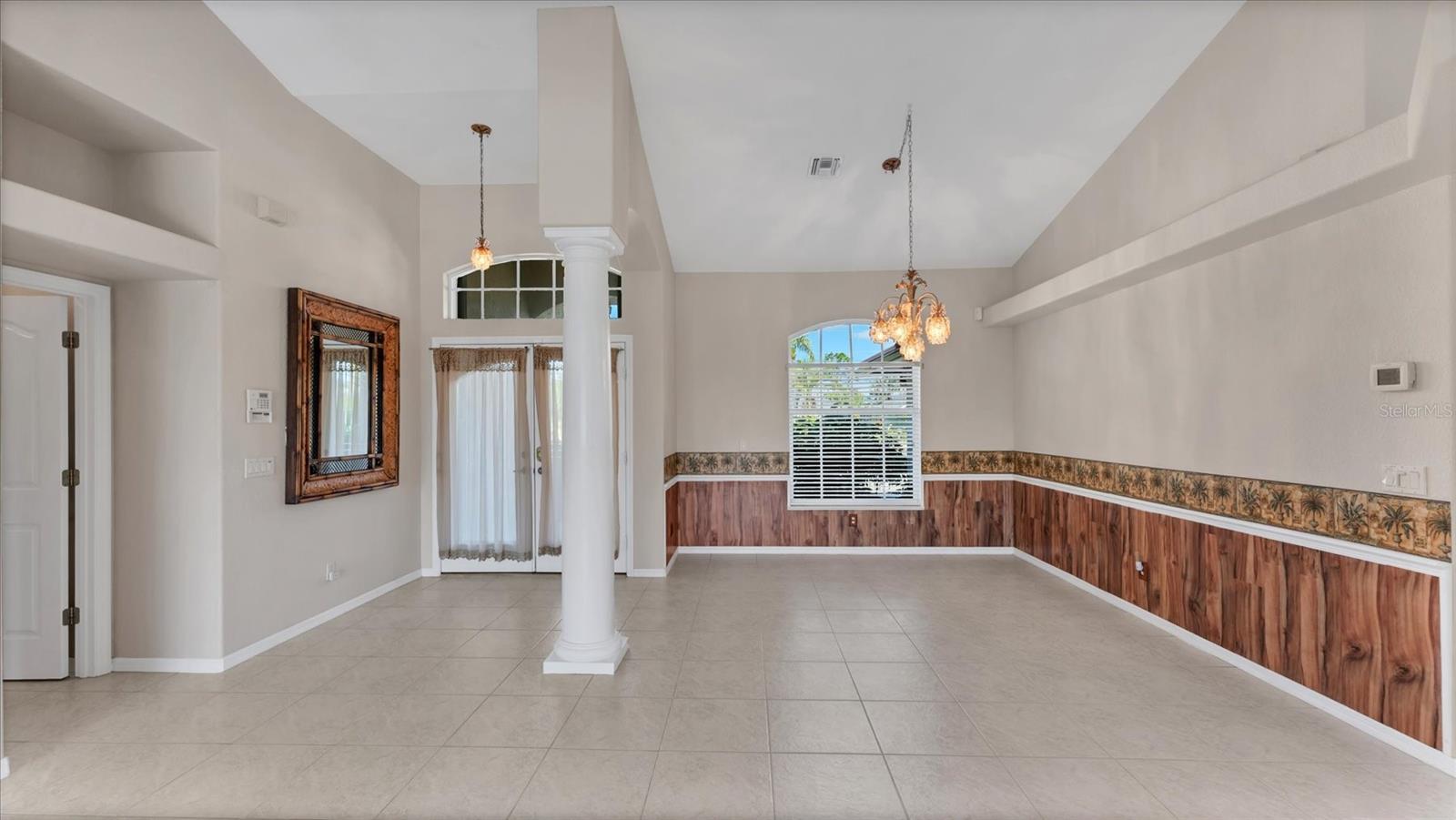 Image 14 of 67 For 646 Boundary Boulevard