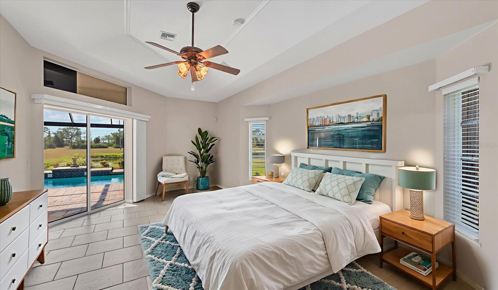 Image 23 of 67 For 646 Boundary Boulevard