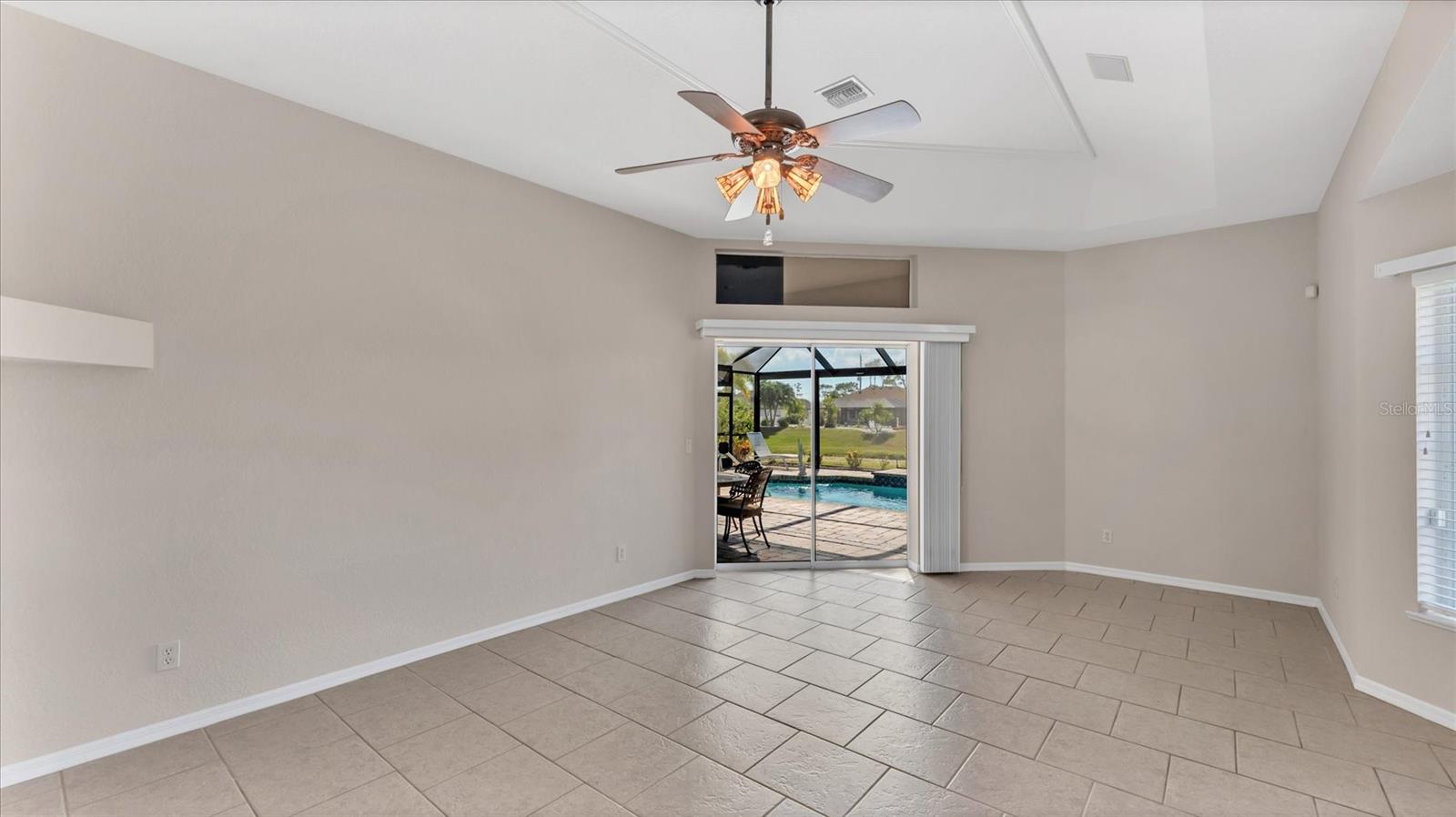 Image 25 of 67 For 646 Boundary Boulevard