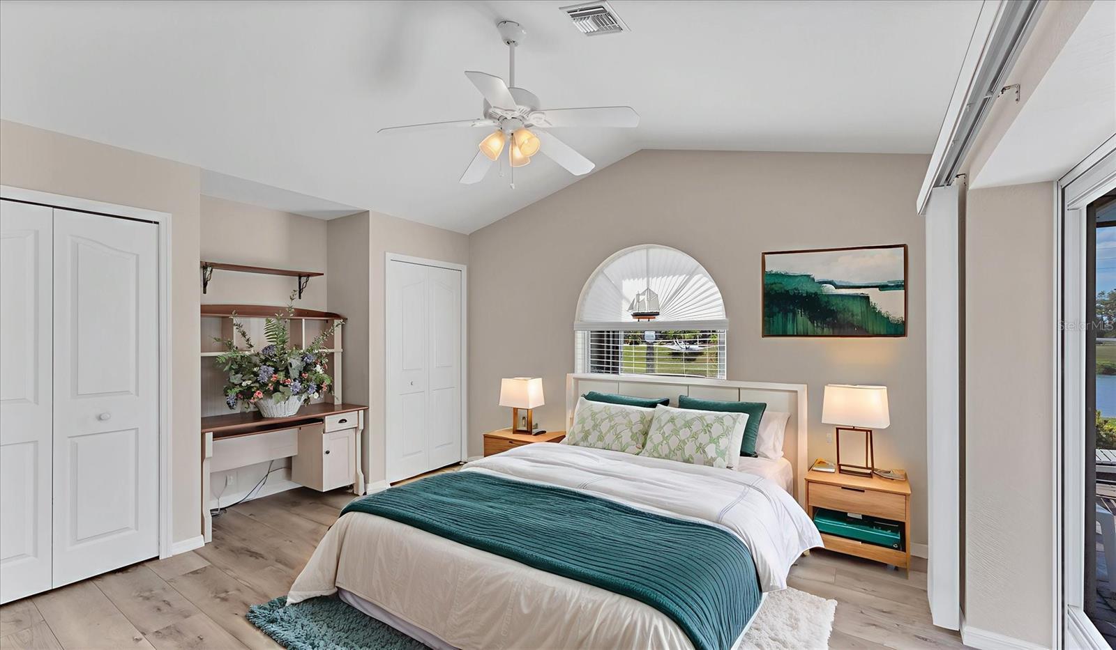 Image 31 of 67 For 646 Boundary Boulevard