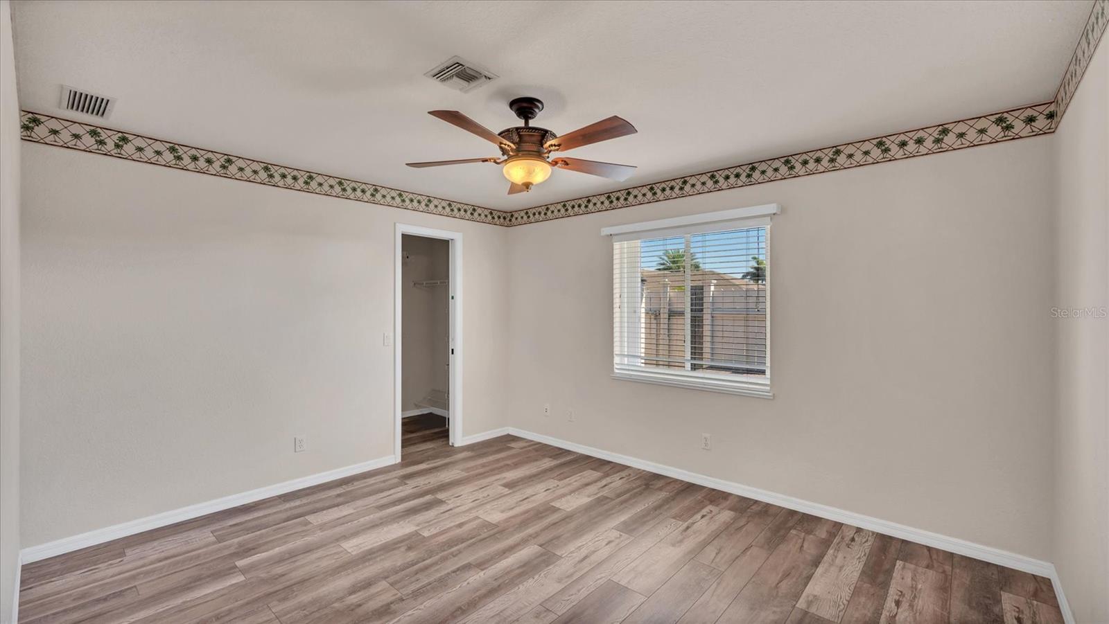 Image 39 of 67 For 646 Boundary Boulevard