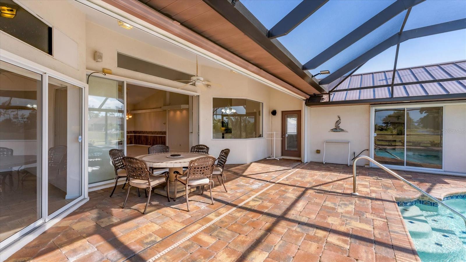 Image 45 of 67 For 646 Boundary Boulevard