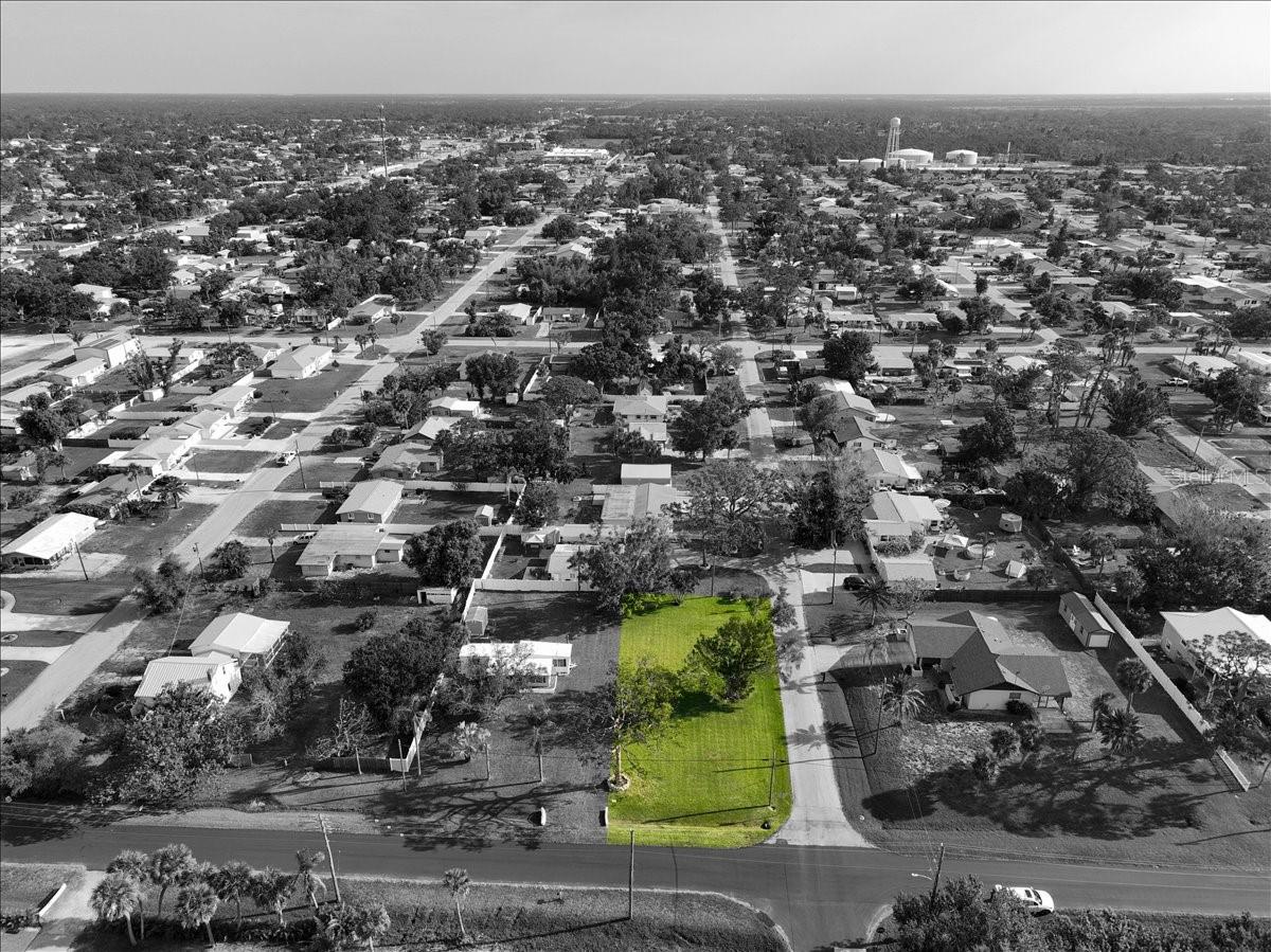 Image 8 of 13 For 140 Riverview Avenue