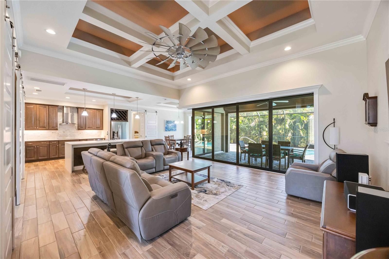 Image 11 of 61 For 959 Boundary Boulevard