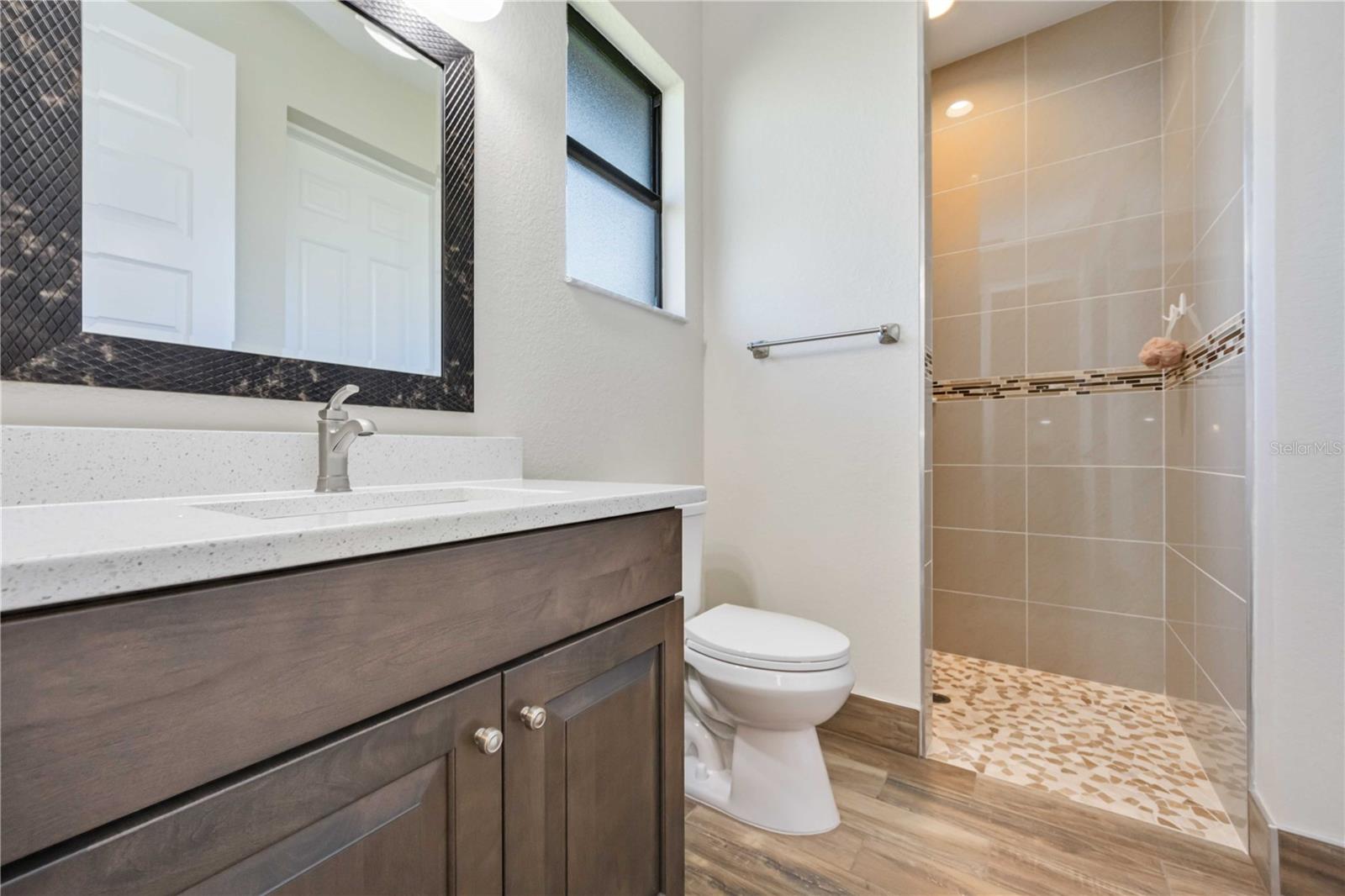 Image 31 of 61 For 959 Boundary Boulevard