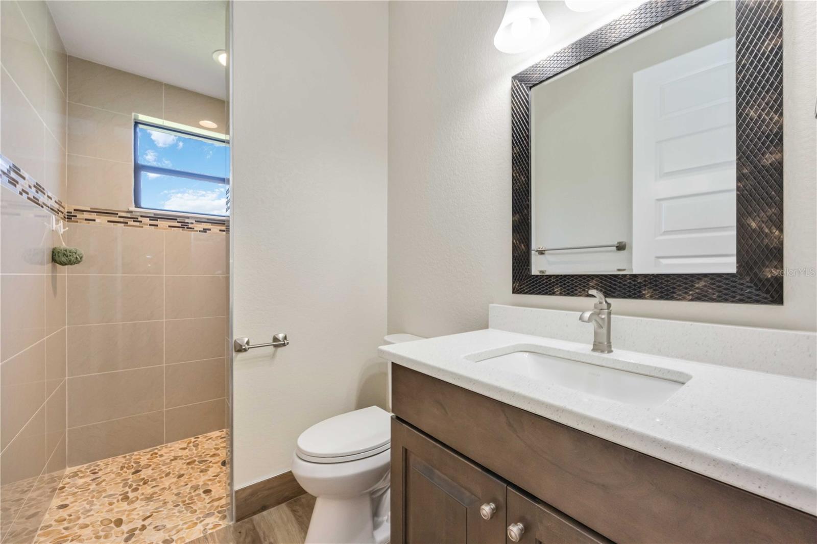 Image 34 of 61 For 959 Boundary Boulevard