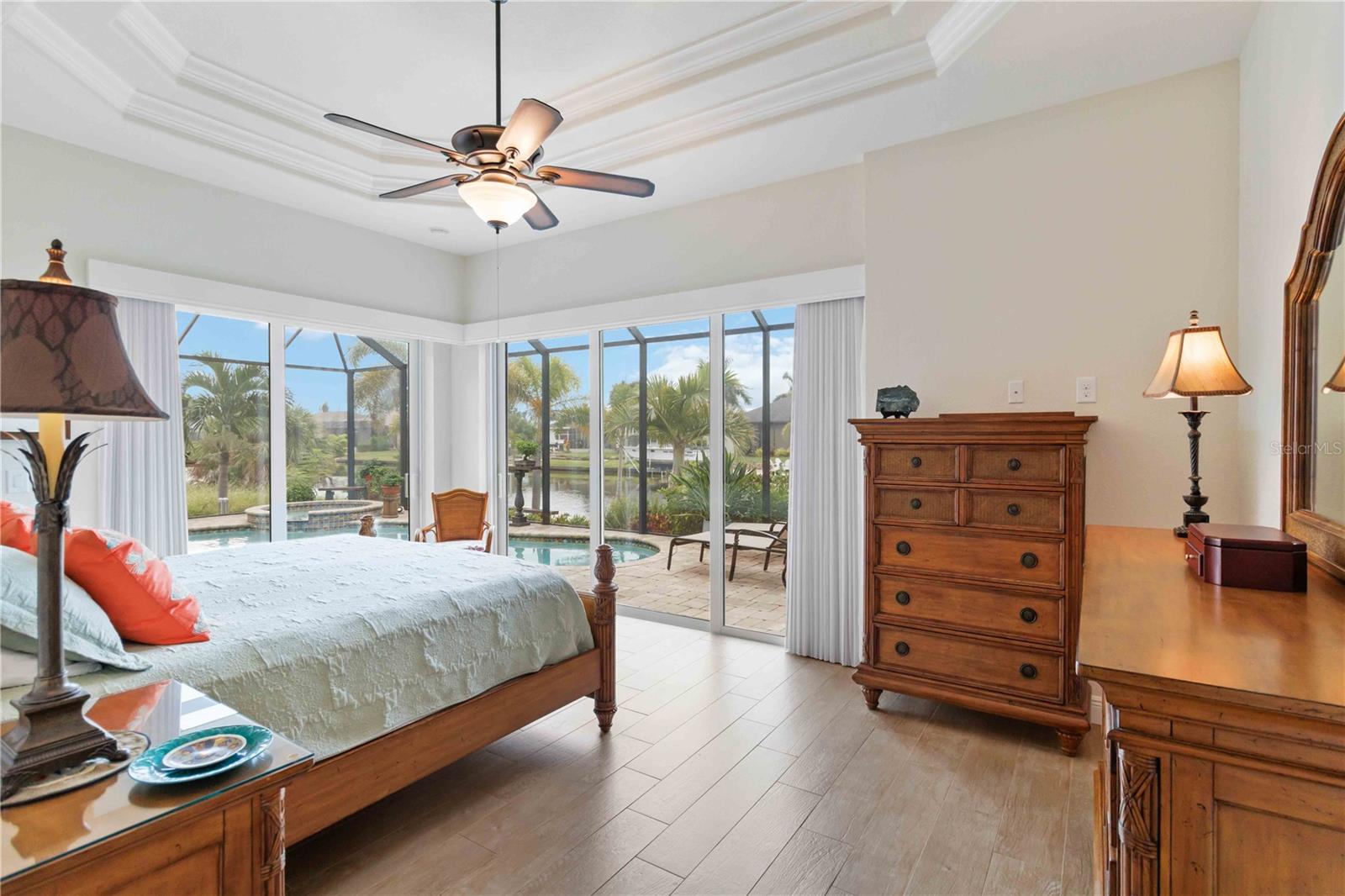 Image 15 of 52 For 15762 Viscount Circle