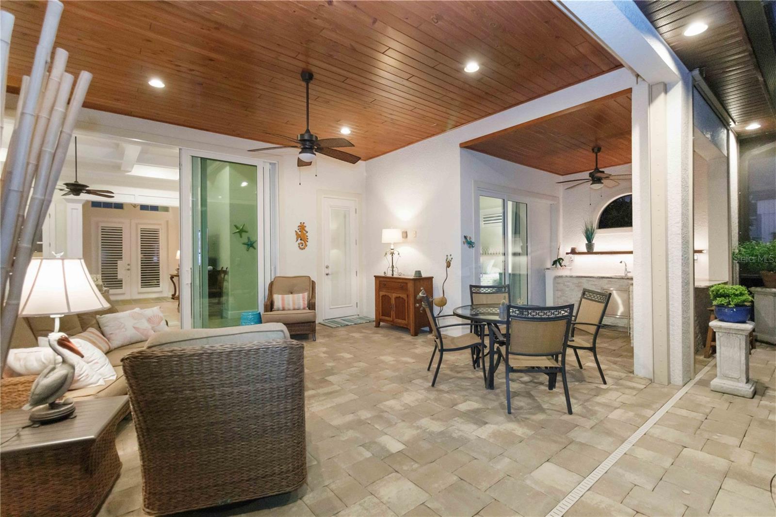 Image 34 of 52 For 15762 Viscount Circle