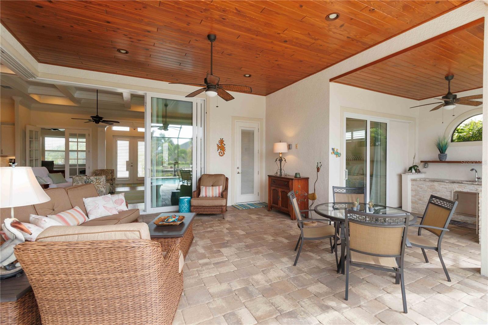 Image 36 of 52 For 15762 Viscount Circle