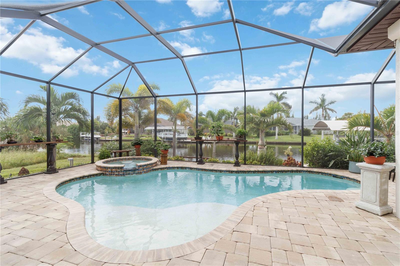 Image 38 of 52 For 15762 Viscount Circle