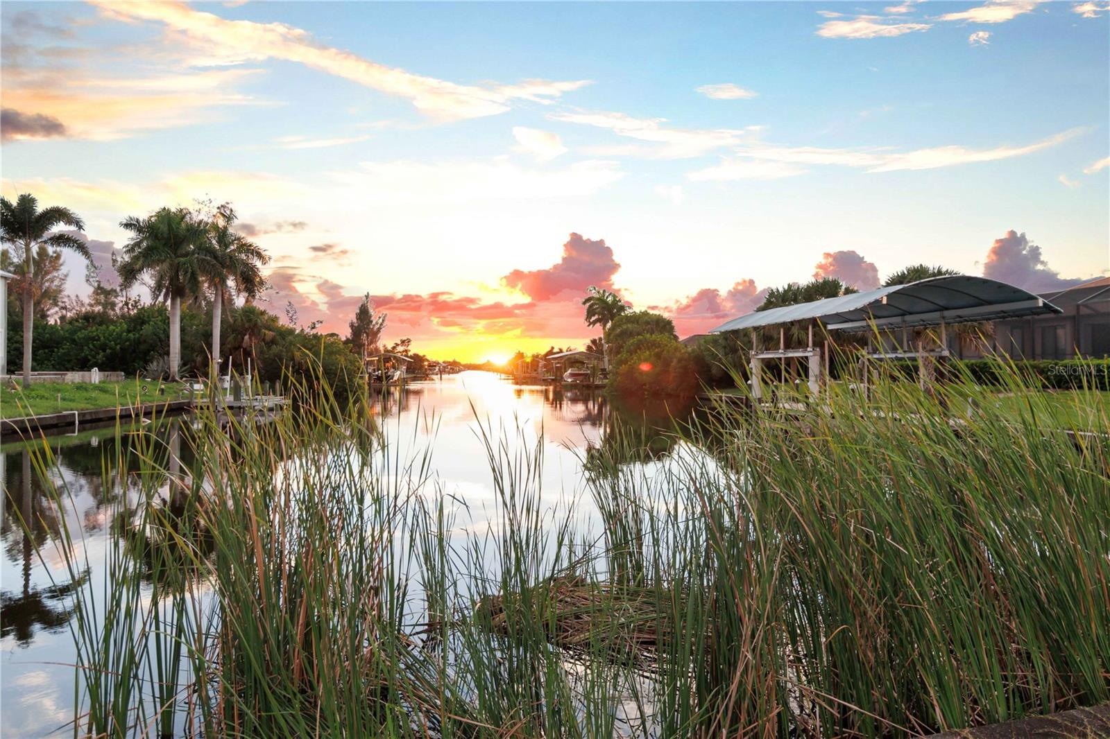 Image 4 of 52 For 15762 Viscount Circle