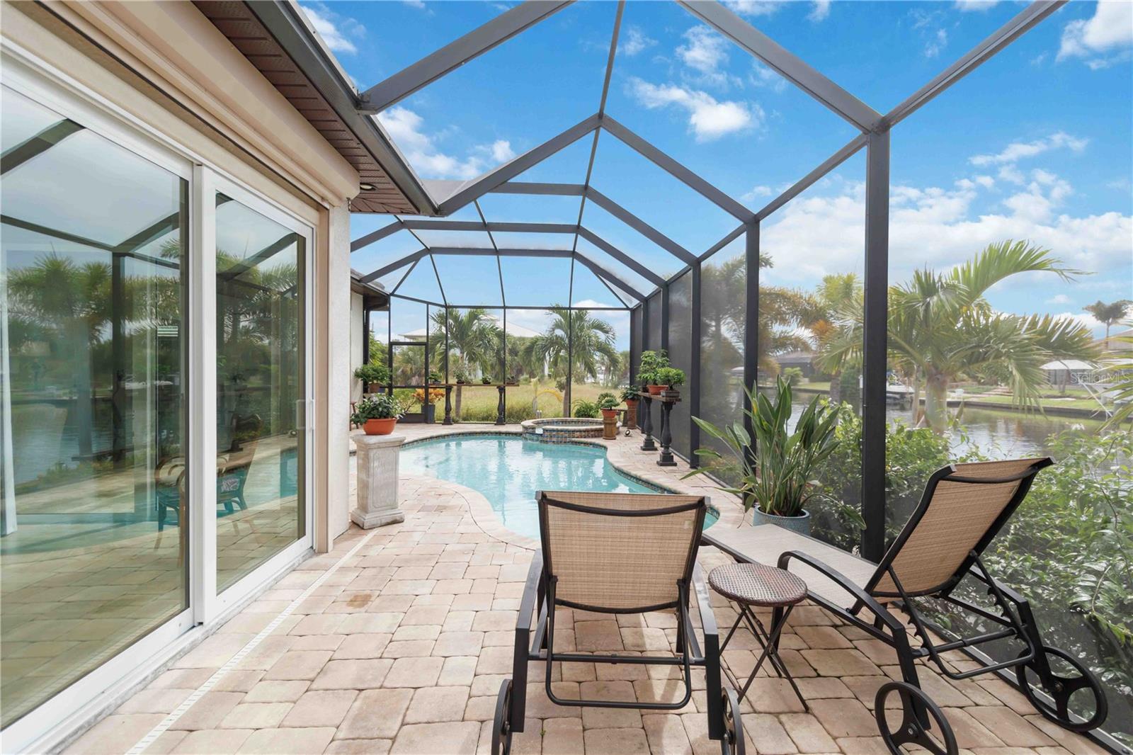 Image 41 of 52 For 15762 Viscount Circle