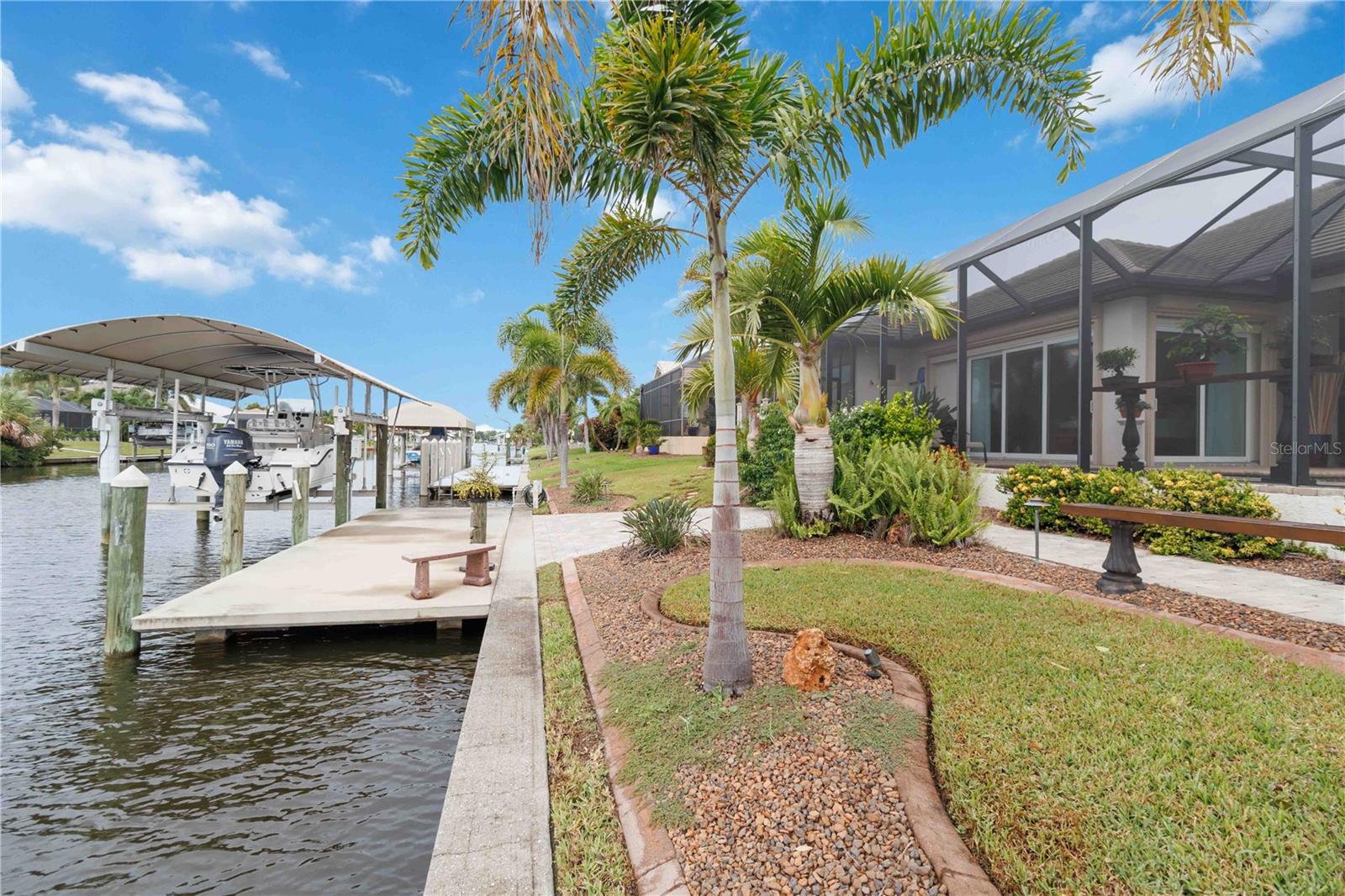 Image 5 of 52 For 15762 Viscount Circle