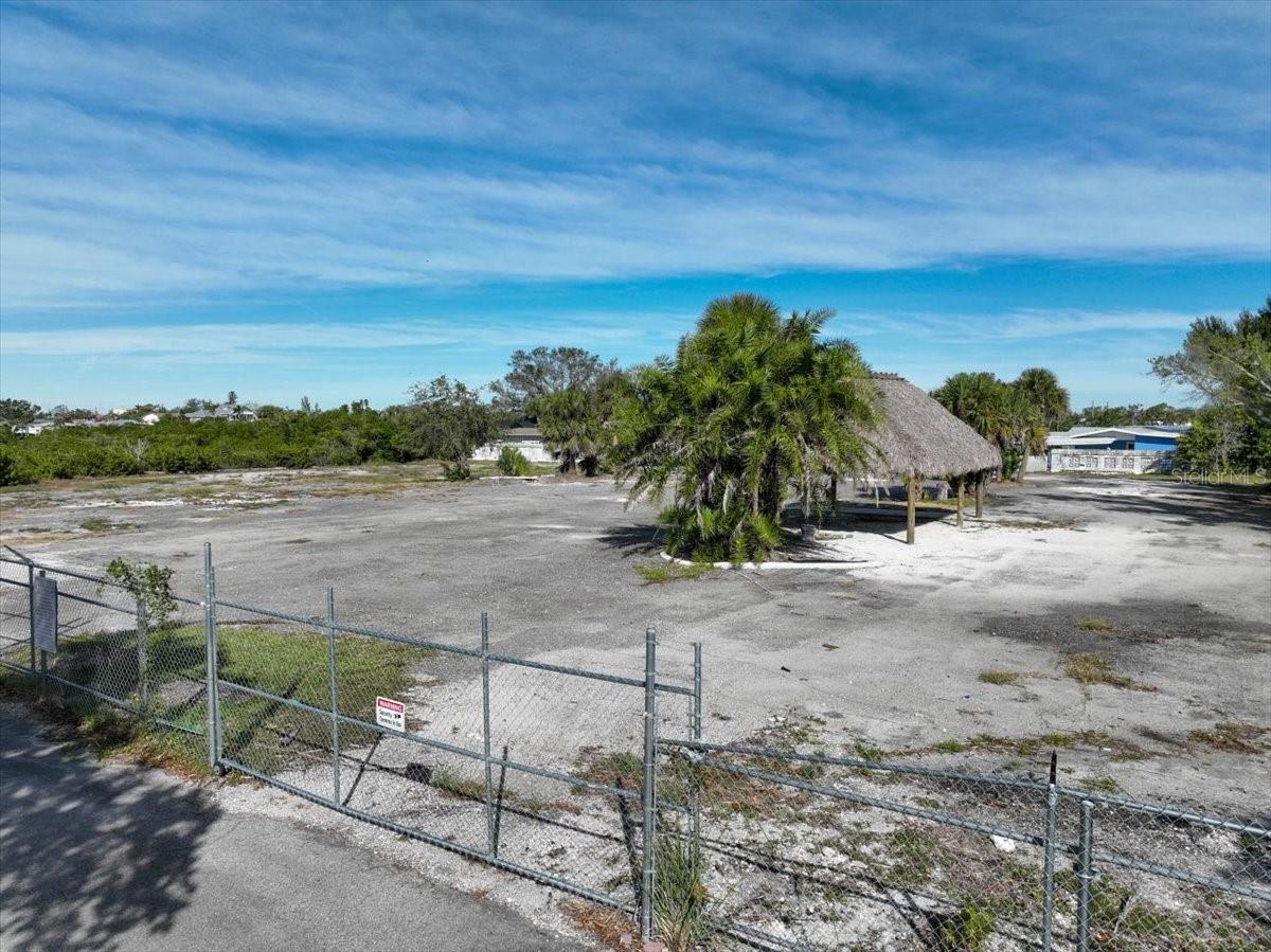 Image 11 of 17 For 1460 Mccall Road B