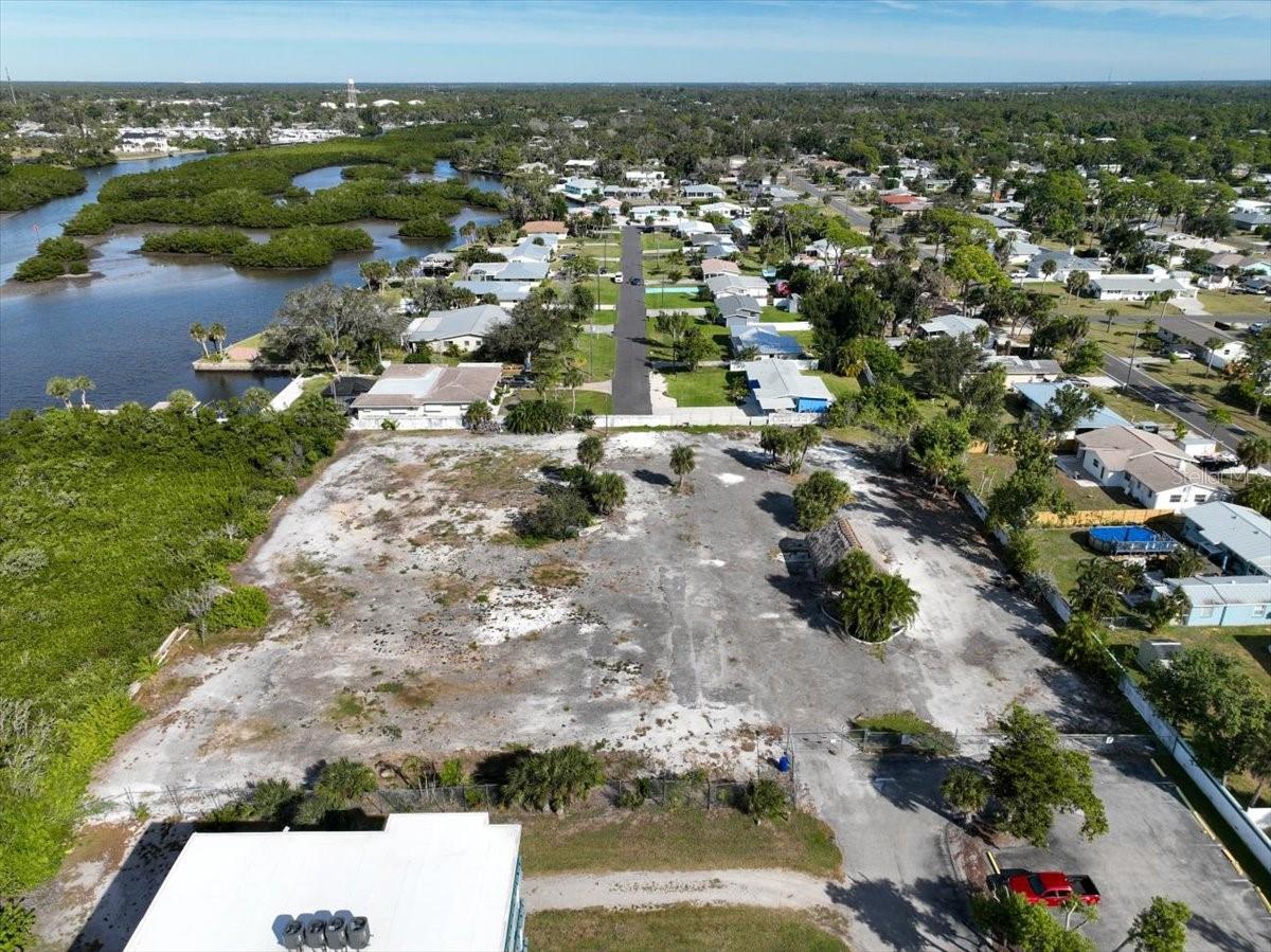 Image 5 of 17 For 1460 Mccall Road B