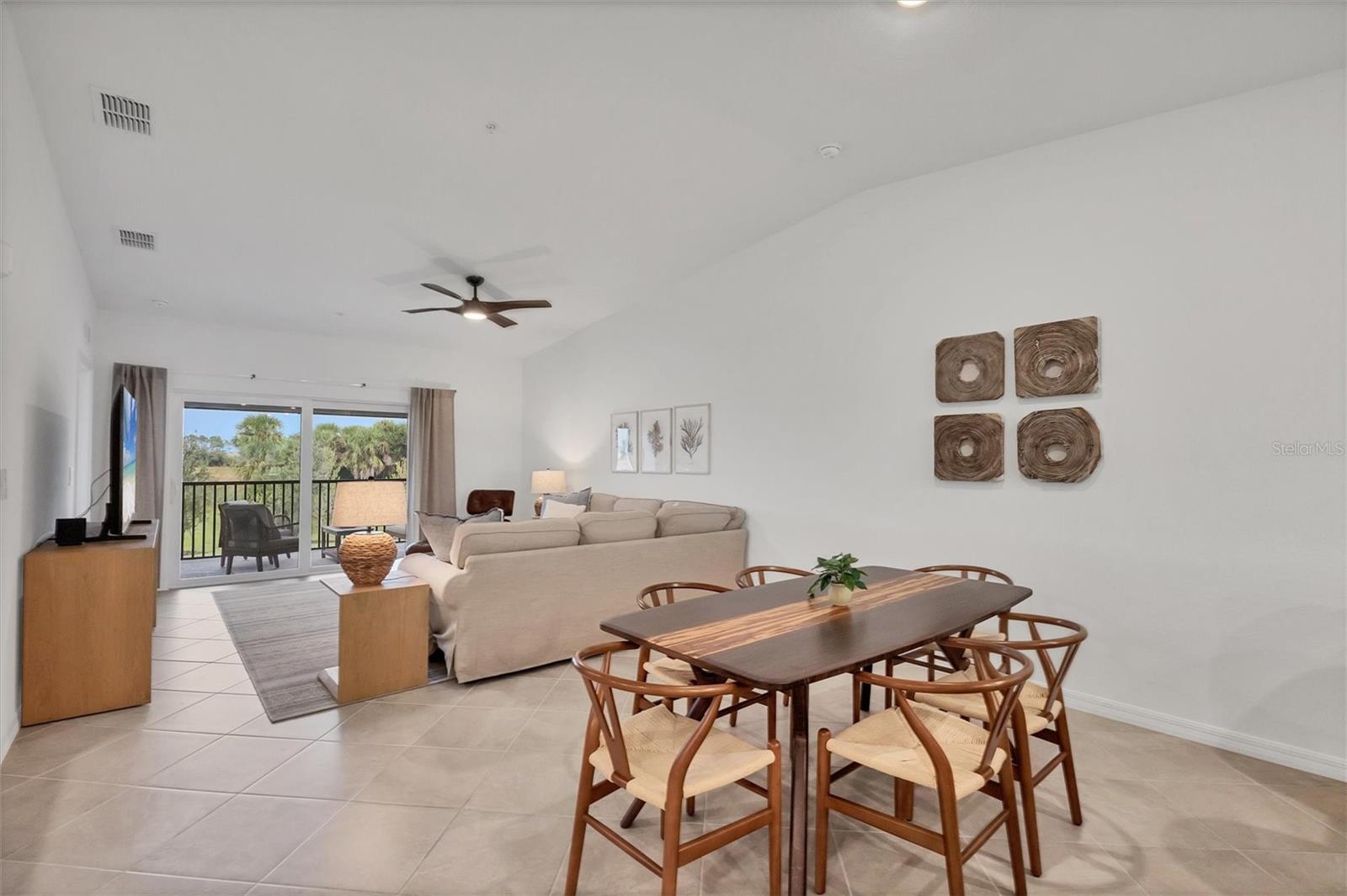 Image 10 of 41 For 12520 Galapagos Court 202