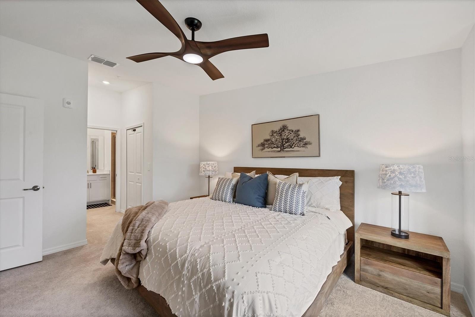 Image 12 of 41 For 12520 Galapagos Court 202