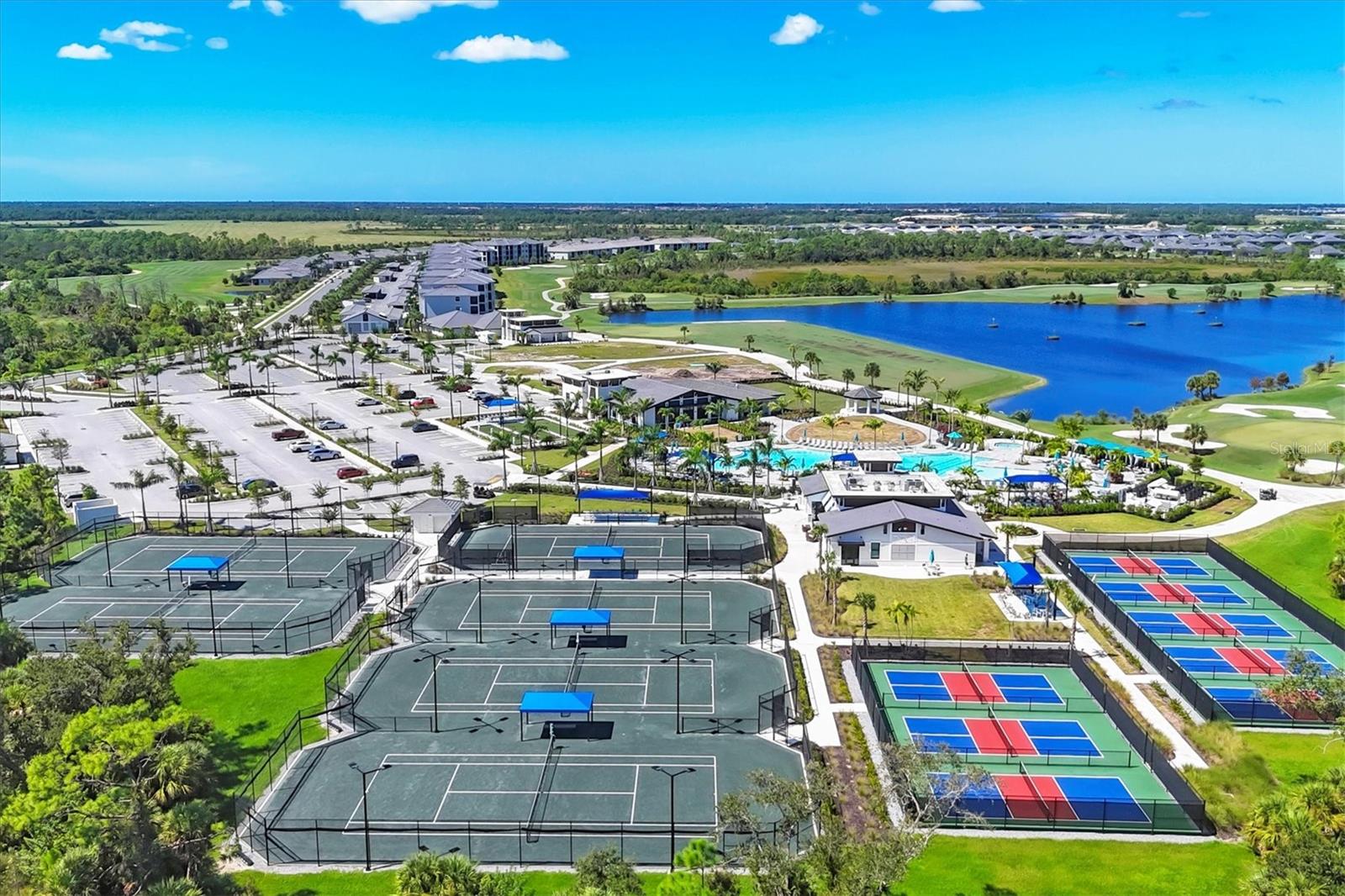 Image 35 of 41 For 12520 Galapagos Court 202