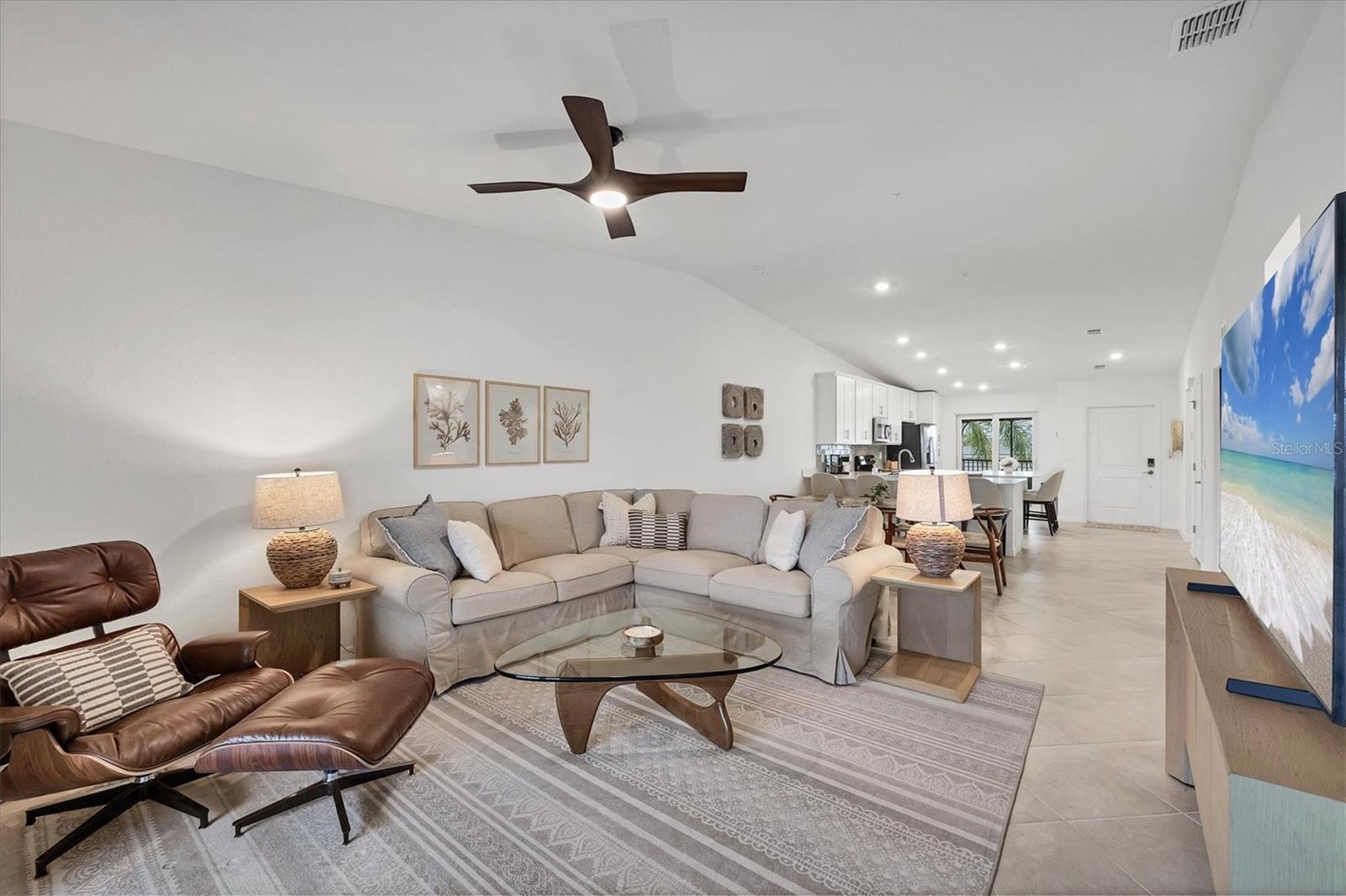 Image 7 of 41 For 12520 Galapagos Court 202