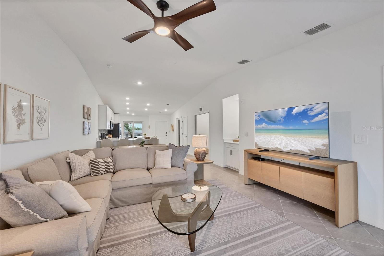 Image 8 of 41 For 12520 Galapagos Court 202