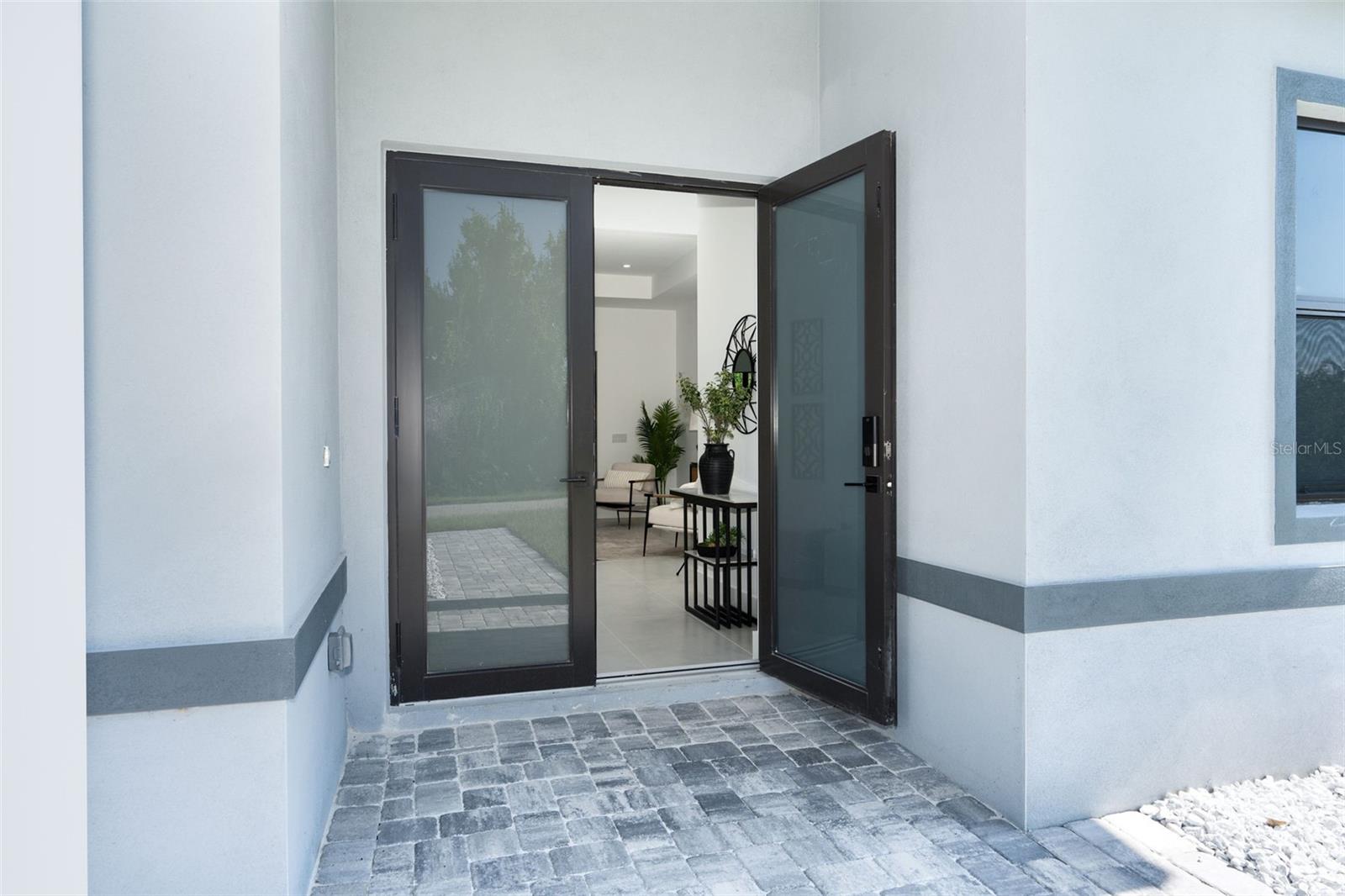 Image 4 of 55 For 11042 Carnegie Avenue