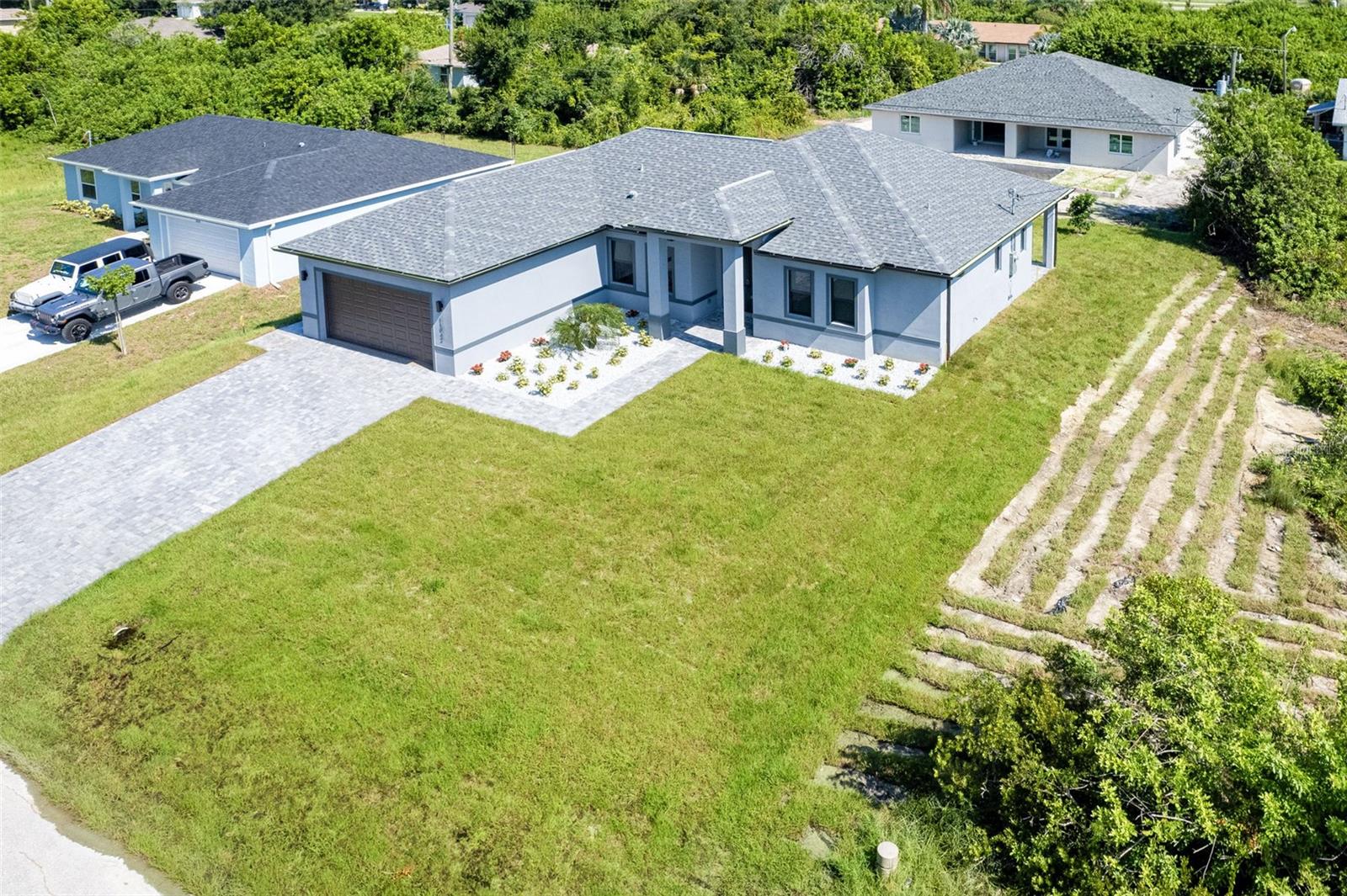 Image 51 of 55 For 11042 Carnegie Avenue