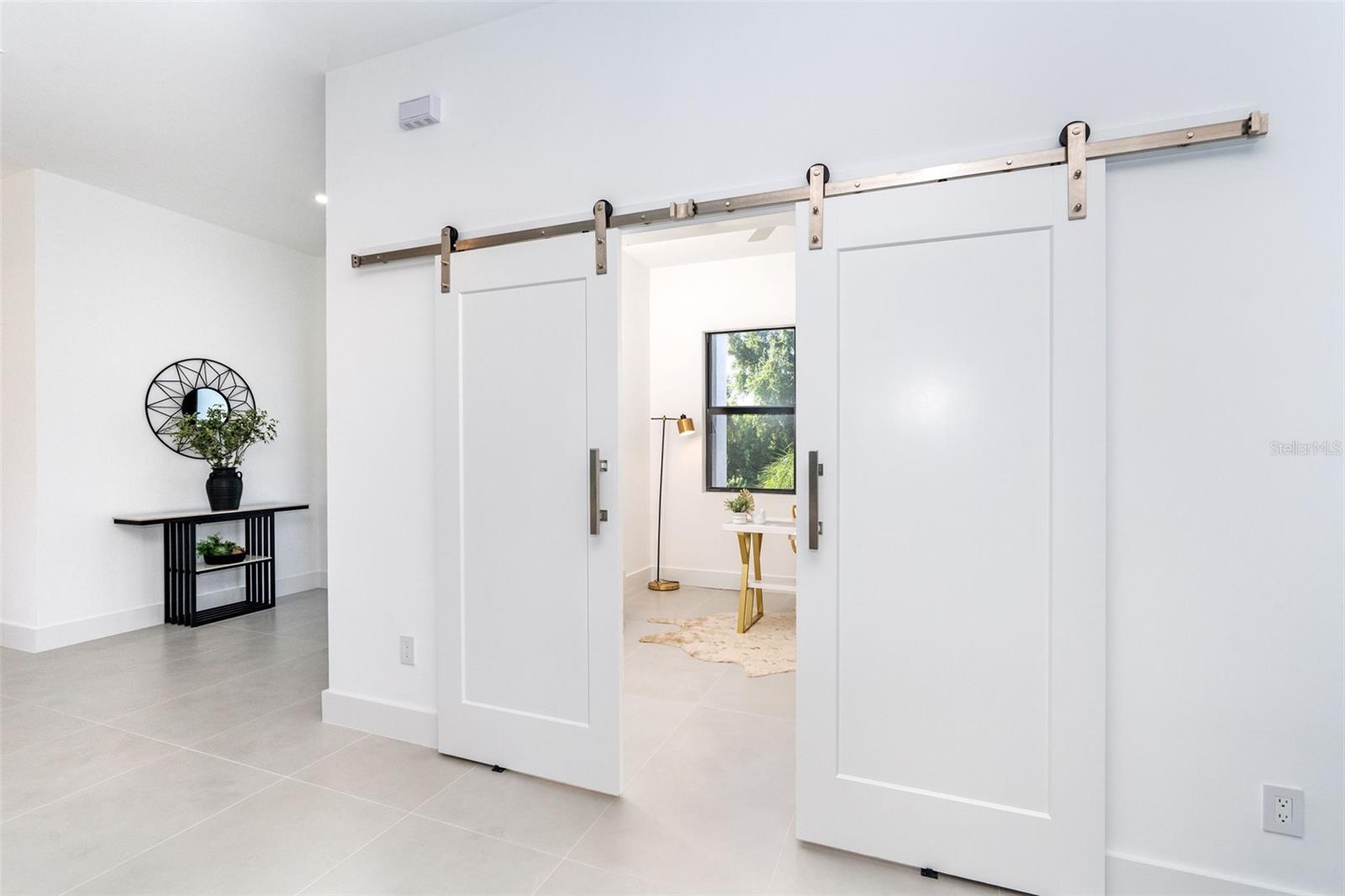 Image 9 of 55 For 11042 Carnegie Avenue